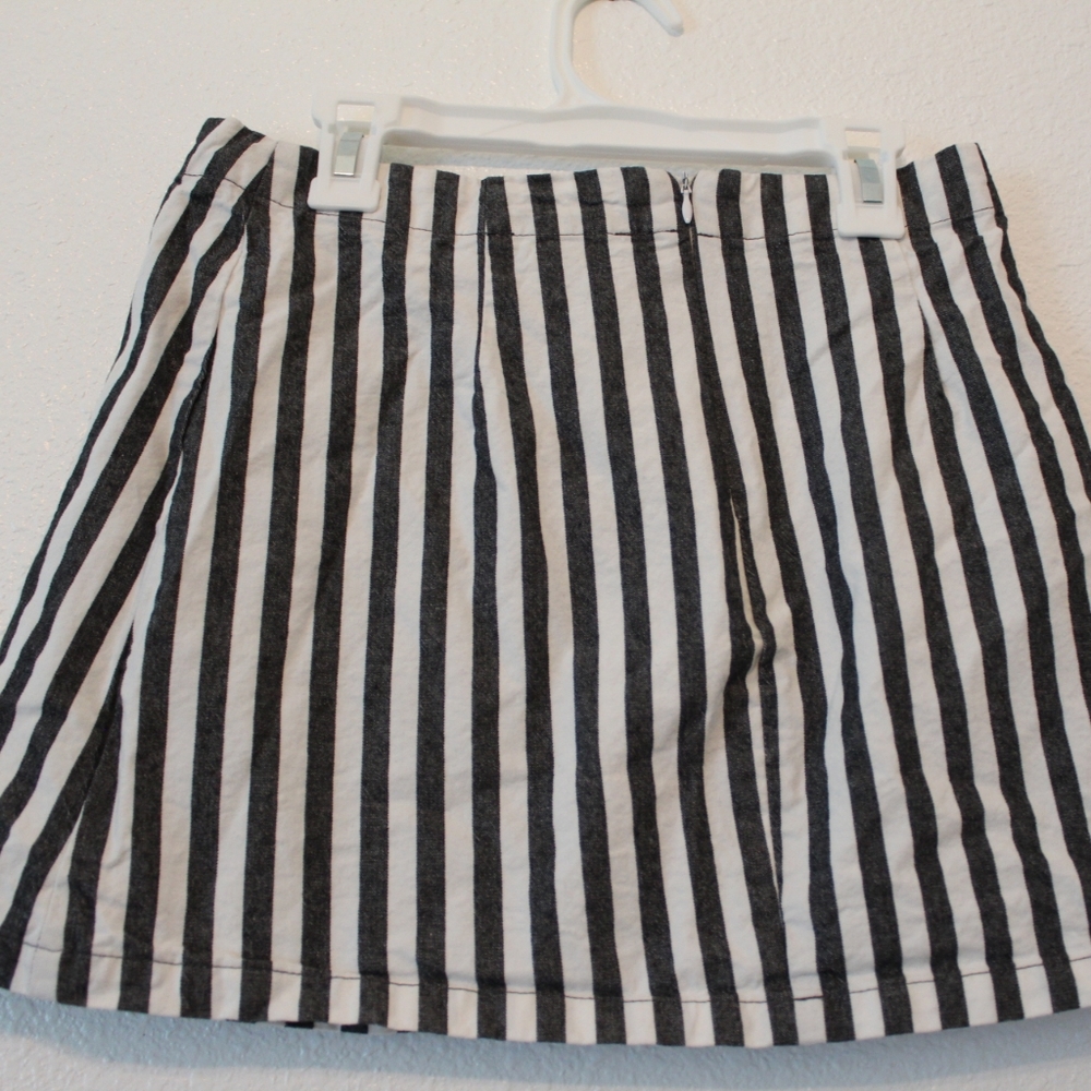 Forever 21 striped mini skirt - Picture 3 of 3